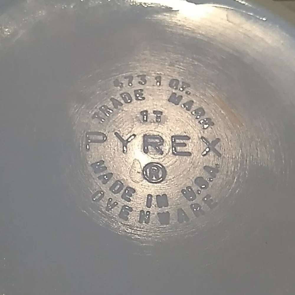 Vintage Pyrex Town and Country baking dish